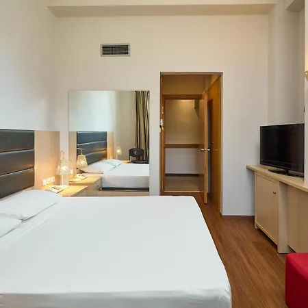 فندق Iris ثيرمي